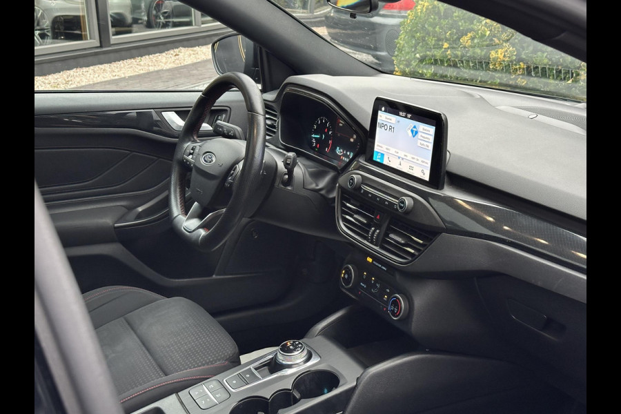 Ford Focus 1.5 EcoBoost ST Line Business Pano Navi Automaat