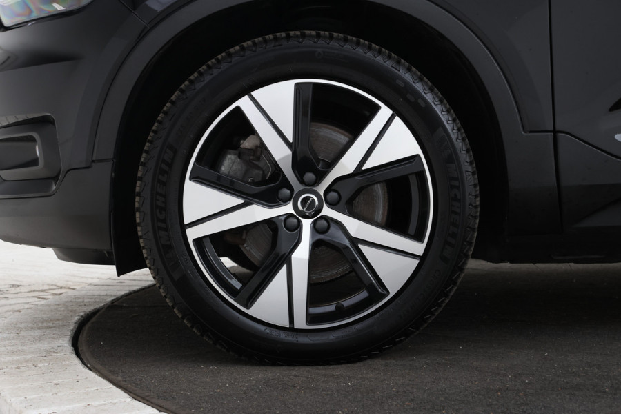 Volvo XC40 Recharge P8 AWD R-Design Grote accu, Als nieuw.