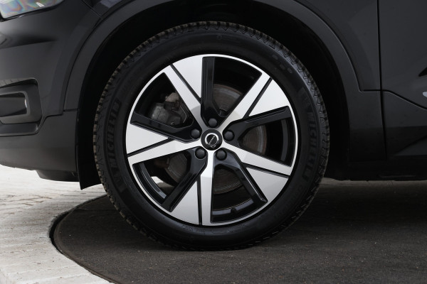 Volvo XC40 Recharge P8 AWD R-Design Grote accu, Als nieuw.