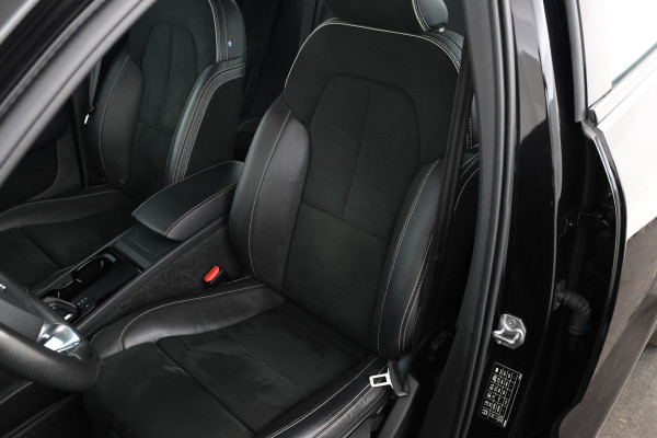 Volvo XC40 Recharge P8 AWD R-Design Grote accu, Als nieuw.