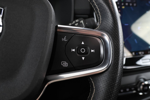 Volvo XC40 Recharge P8 AWD R-Design Grote accu, Als nieuw.