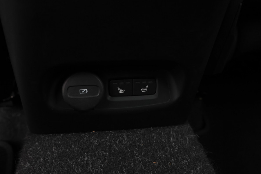 Volvo XC40 Recharge P8 AWD R-Design Grote accu, Als nieuw.