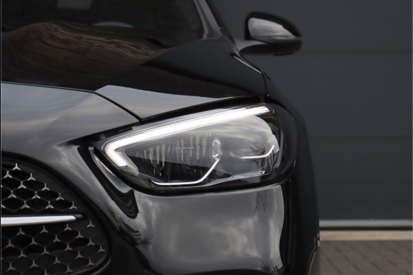 Mercedes-Benz C-Klasse Estate 300 e AMG Line | Distronic | Panoramadak | Sfeerverlichting | Camera | Nightpakket | Dodehoekassistent | Verwarmd Stuurwiel | Stoelverwarming |