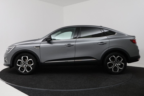Renault Arkana 1.6 E-Tech Hybrid 145 Intens (SFEERVERLICHTING, CRUISE ADAPTIEF, ACHTERUITRIJCAMERA, PARKEERSENSOREN)