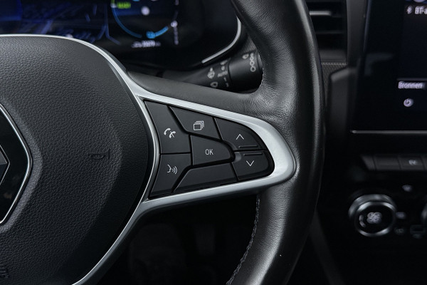 Renault Arkana 1.6 E-Tech Hybrid 145 Intens (SFEERVERLICHTING, CRUISE ADAPTIEF, ACHTERUITRIJCAMERA, PARKEERSENSOREN)