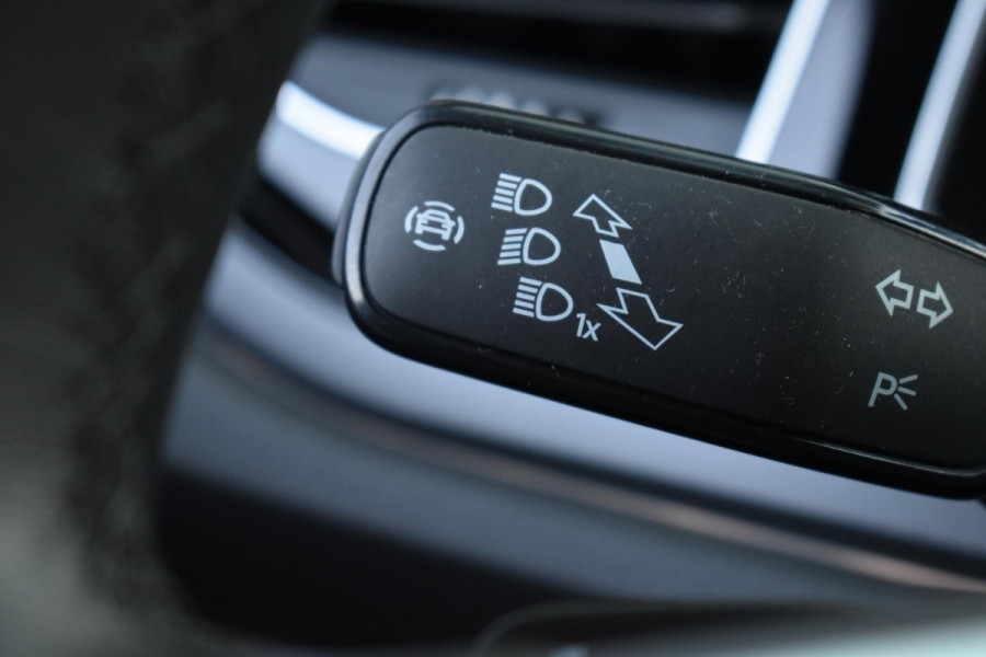 Volkswagen Taigo 1.5 TSI 3x R-line Keyless Lane Camera