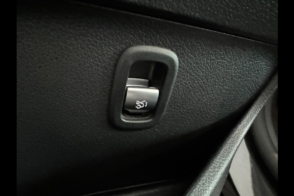 Mercedes-Benz C-Klasse 200 Launch AMG Pano|HuD|Burmester|Memory