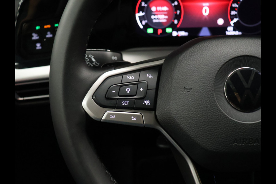 Volkswagen Golf Variant 1.0 eTSI Life Business [ADAPTIVE CRUISE, APPLE CARPLAY, TREKHAAK, ANDROID, MEMORY SEAT, STOELVERWARMING, PDC V+A, DIGITAL DASH, CLIMATE CONTROL, NIEUWSTAAT]