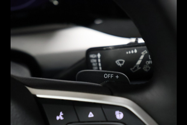 Volkswagen Golf Variant 1.0 eTSI Life Business [ADAPTIVE CRUISE, APPLE CARPLAY, TREKHAAK, ANDROID, MEMORY SEAT, STOELVERWARMING, PDC V+A, DIGITAL DASH, CLIMATE CONTROL, NIEUWSTAAT]