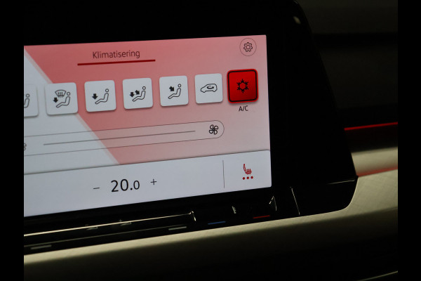 Volkswagen Golf Variant 1.0 eTSI Life Business [ADAPTIVE CRUISE, APPLE CARPLAY, TREKHAAK, ANDROID, MEMORY SEAT, STOELVERWARMING, PDC V+A, DIGITAL DASH, CLIMATE CONTROL, NIEUWSTAAT]