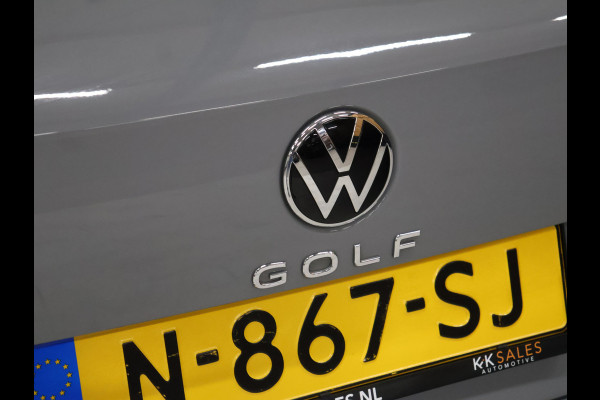 Volkswagen Golf Variant 1.0 eTSI Life Business [ADAPTIVE CRUISE, APPLE CARPLAY, TREKHAAK, ANDROID, MEMORY SEAT, STOELVERWARMING, PDC V+A, DIGITAL DASH, CLIMATE CONTROL, NIEUWSTAAT]