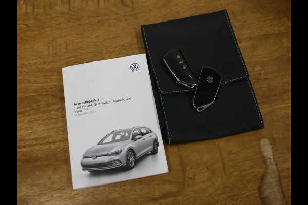 Volkswagen Golf Variant 1.0 eTSI Life Business [ADAPTIVE CRUISE, APPLE CARPLAY, TREKHAAK, ANDROID, MEMORY SEAT, STOELVERWARMING, PDC V+A, DIGITAL DASH, CLIMATE CONTROL, NIEUWSTAAT]