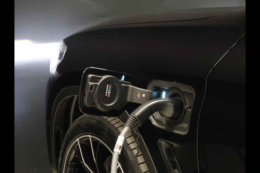 BMW X3 xDrive30e High Executive M Sport [HARMAN/KARDON, MEMORY SEATS, HEAD-UP, STUURVERWARMING, APPLE CARPLAY, ANDROID, ADAPTIVE CRUISE, 360 CAMERA, STOELVERWARMING, ADAPTIVE LED, NIEUWSTAAT]