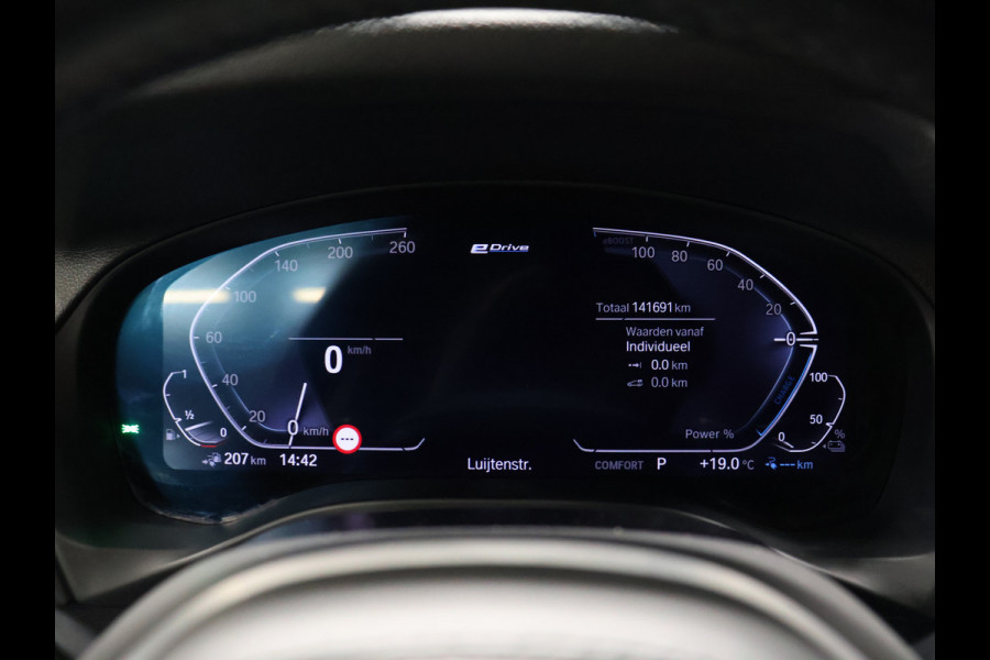 BMW X3 xDrive30e High Executive M Sport [HARMAN/KARDON, MEMORY SEATS, HEAD-UP, STUURVERWARMING, APPLE CARPLAY, ANDROID, ADAPTIVE CRUISE, 360 CAMERA, STOELVERWARMING, ADAPTIVE LED, NIEUWSTAAT]
