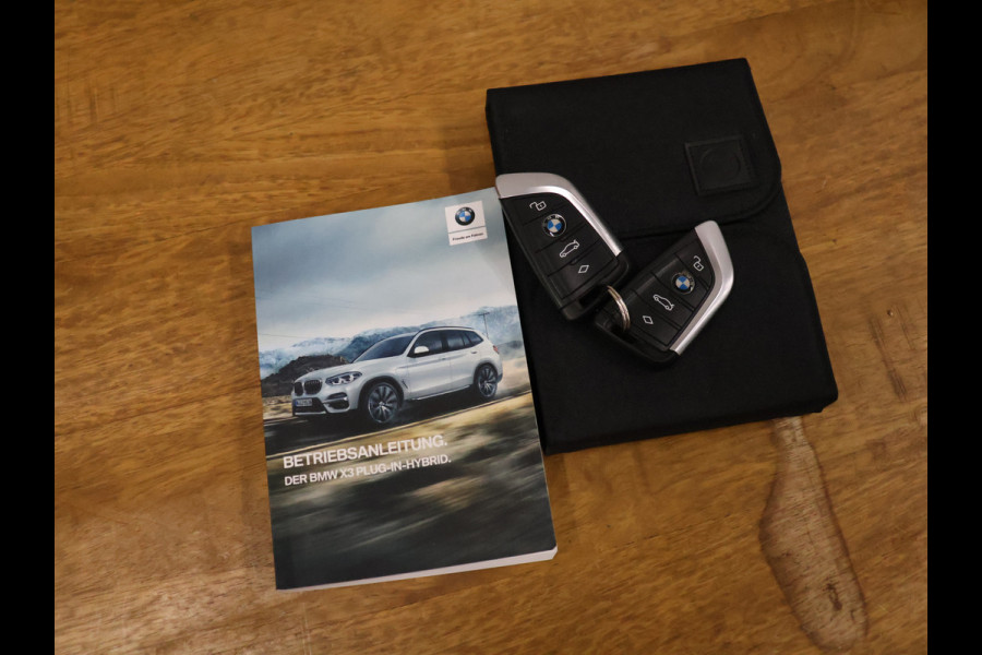 BMW X3 xDrive30e High Executive M Sport [HARMAN/KARDON, MEMORY SEATS, HEAD-UP, STUURVERWARMING, APPLE CARPLAY, ANDROID, ADAPTIVE CRUISE, 360 CAMERA, STOELVERWARMING, ADAPTIVE LED, NIEUWSTAAT]