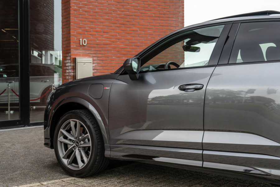 Audi Q3 Sportback 45 TFSI e S Edition ACC Trekhaak Matrix Pano