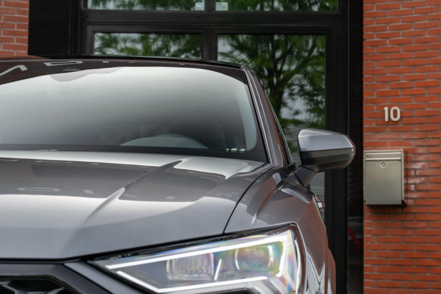 Audi Q3 Sportback 45 TFSI e S Edition ACC Trekhaak Matrix Pano
