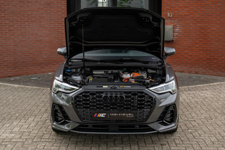 Audi Q3 Sportback 45 TFSI e S Edition ACC Trekhaak Matrix Pano