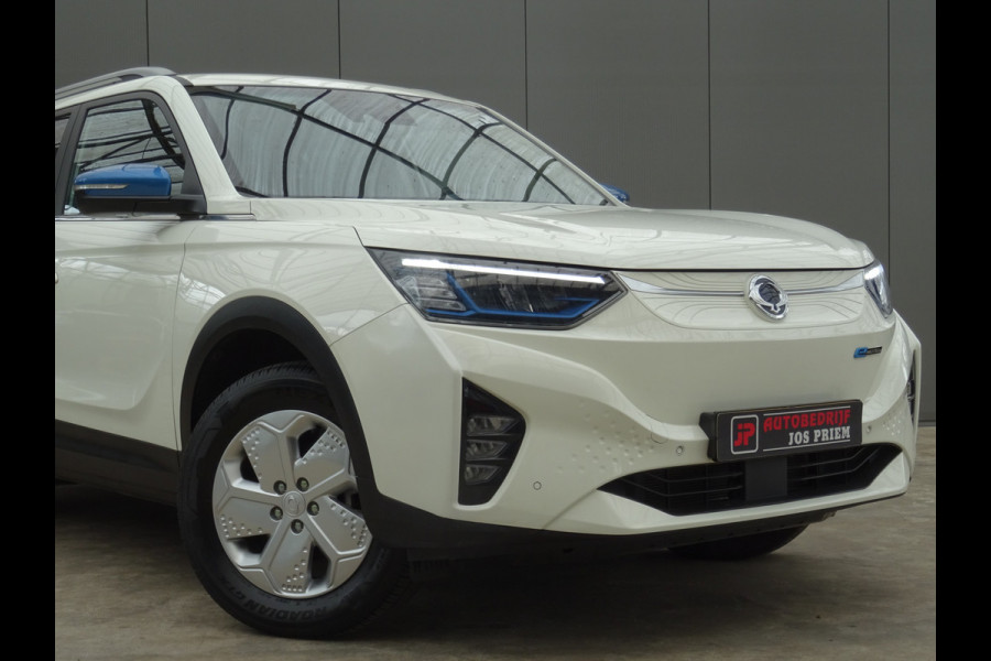 SsangYong Korando E-Motion Platinum 2WD * 326 KM ACCURADIUS * LUXE UITV. !!
