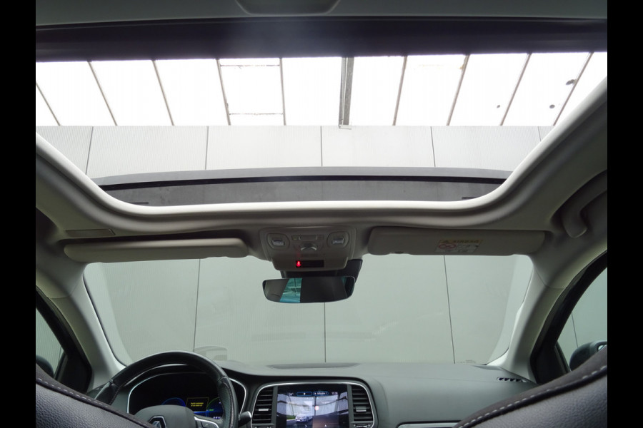 Renault Mégane Estate 1.6 E-Tech Plug-In Hybrid 160 R.S. Line * 40 KM ACCURADIUS * DEALER ONDERH. !!