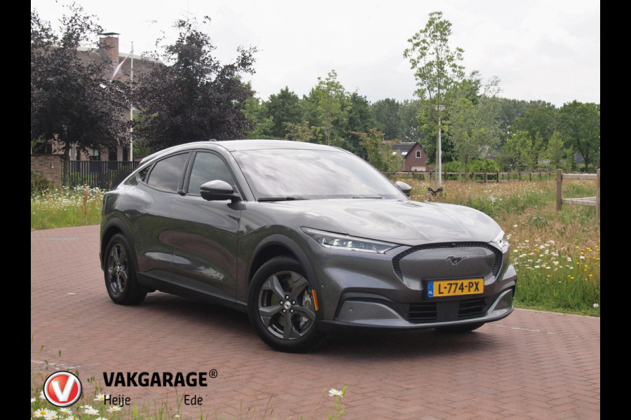 Ford Mustang Mach-E Extended RWD 98 kWh | Panoramadak | Bang & Olufsen | 360 Camera | Trekhaak | Apple Carplay |