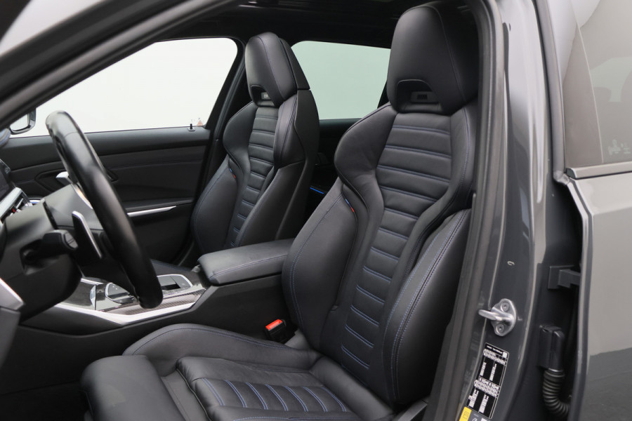 BMW 3 Serie Touring 330e Business Edition Plus M-sport Panoramadak, M-Sportstoelen, Carbon, Camera, Elektr. Trekhaak, 19''