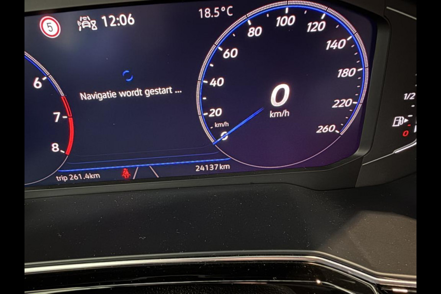 Volkswagen Taigo 1.0 TSI 110pk DSG R-Line | Pano