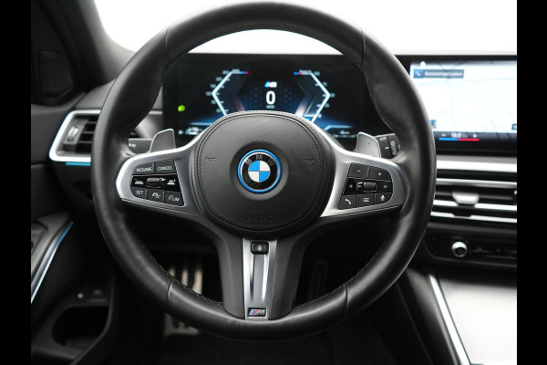 BMW 3 Serie Touring 330e xDrive M Sport PHEV FACELIFT MODEL 293pk Dealer O.H. | Trekhaak Af Fabriek | Adaptive Cruise | Lederen Sportstoelen Verwarmd | Sfeerverlichting | Apple Carplay | 19"L.M & M Sportremmen | Stuur Verwarmd | Hifi Audio | Adaptive LED | DAB | Plug In Hybrid |