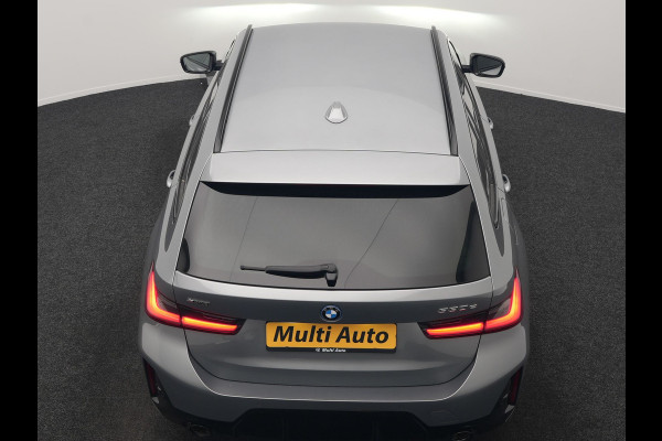 BMW 3 Serie Touring 330e xDrive M Sport PHEV FACELIFT MODEL 293pk Dealer O.H. | Trekhaak Af Fabriek | Adaptive Cruise | Lederen Sportstoelen Verwarmd | Sfeerverlichting | Apple Carplay | 19"L.M & M Sportremmen | Stuur Verwarmd | Hifi Audio | Adaptive LED | DAB | Plug In Hybrid |