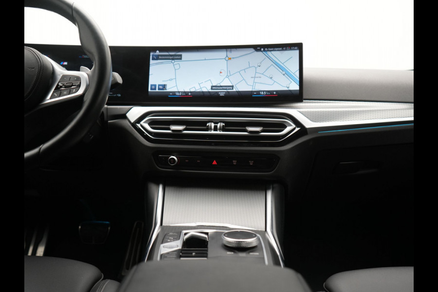 BMW 3 Serie Touring 330e xDrive M Sport PHEV FACELIFT MODEL 293pk Dealer O.H. | Trekhaak Af Fabriek | Adaptive Cruise | Lederen Sportstoelen Verwarmd | Sfeerverlichting | Apple Carplay | 19"L.M & M Sportremmen | Stuur Verwarmd | Hifi Audio | Adaptive LED | DAB | Plug In Hybrid |