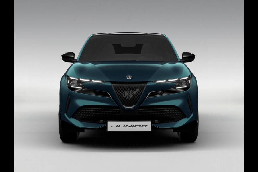 Alfa Romeo junior Elettrica Ti 54 kWh | Clima | Adapt. Cruise | Keyless | Handsfree A-Klep | PDC rondom | Pack Techno | Warmtepomp | Bicolore