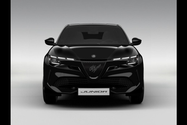 Alfa Romeo junior Elettrica Ti 54 kWh | Clima | Adapt. Cruise | Keyless | Handsfree A-Klep | PDC rondom | Pack Techno | Warmtepomp | Tortona Black