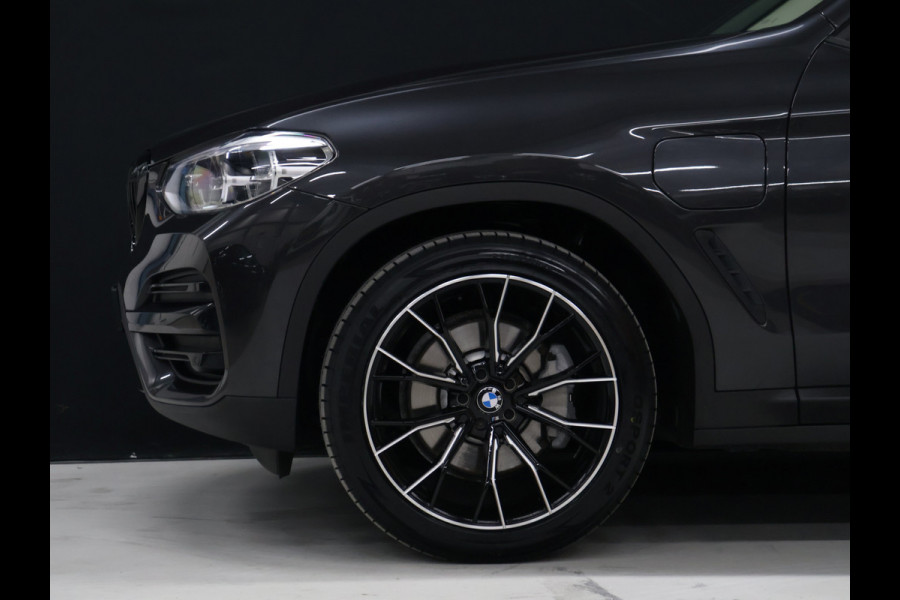 BMW X3 xDrive30e High Executive [APPLE CARPLAY, HEAD-UP, STOELVERWARMING, VOL LEDER, ADAPTIVE LED, PDC V+A, CRUISE CONTROL, ELEKTRISCHE ACHTERKLEP, CLIMATE CONTROL, NIEUWSTAAT]