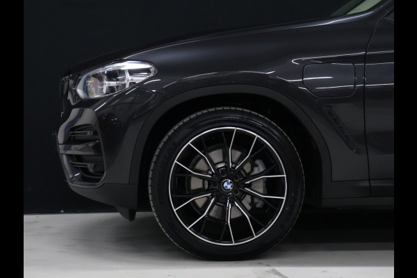 BMW X3 xDrive30e High Executive [APPLE CARPLAY, HEAD-UP, STOELVERWARMING, VOL LEDER, ADAPTIVE LED, PDC V+A, CRUISE CONTROL, ELEKTRISCHE ACHTERKLEP, CLIMATE CONTROL, NIEUWSTAAT]