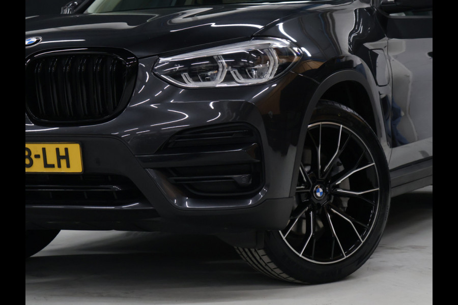 BMW X3 xDrive30e High Executive [APPLE CARPLAY, HEAD-UP, STOELVERWARMING, VOL LEDER, ADAPTIVE LED, PDC V+A, CRUISE CONTROL, ELEKTRISCHE ACHTERKLEP, CLIMATE CONTROL, NIEUWSTAAT]