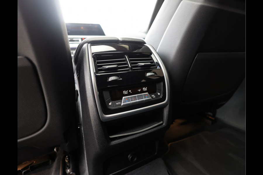 BMW X6 40i xDrive | Pano - Massage - Bowers & Wilkins