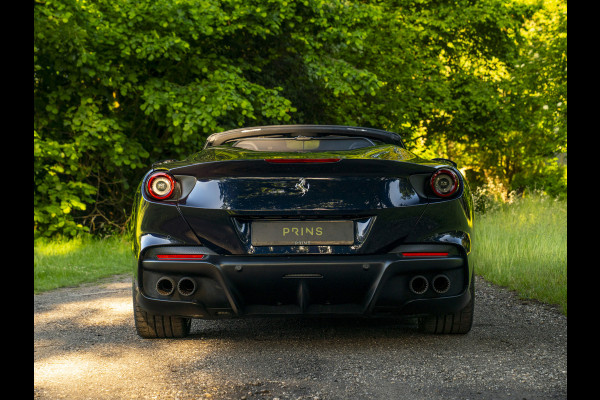 Ferrari Portofino M 3.9 V8 | Blu America! | Pass. display | Veel alcantara! | Carbon interieur