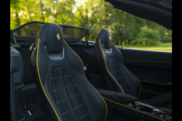 Ferrari Portofino M 3.9 V8 | Blu America! | Pass. display | Veel alcantara! | Carbon interieur
