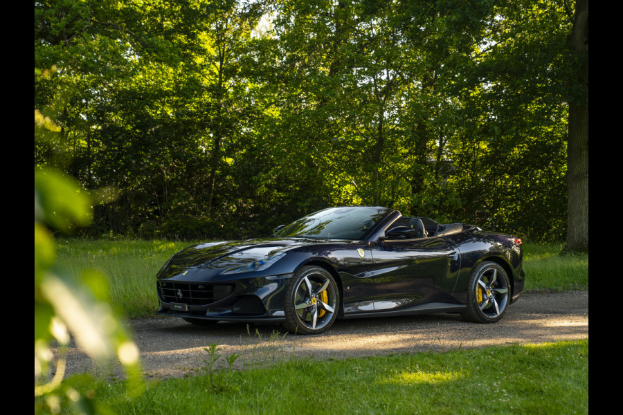 Ferrari Portofino M 3.9 V8 | Blu America! | Pass. display | Veel alcantara! | Carbon interieur