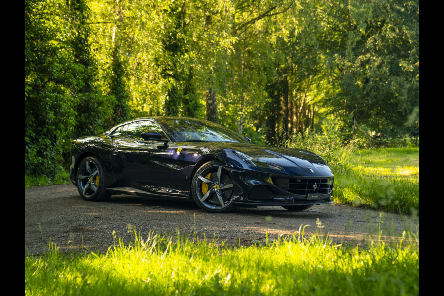 Ferrari Portofino M 3.9 V8 | Blu America! | Pass. display | Veel alcantara! | Carbon interieur