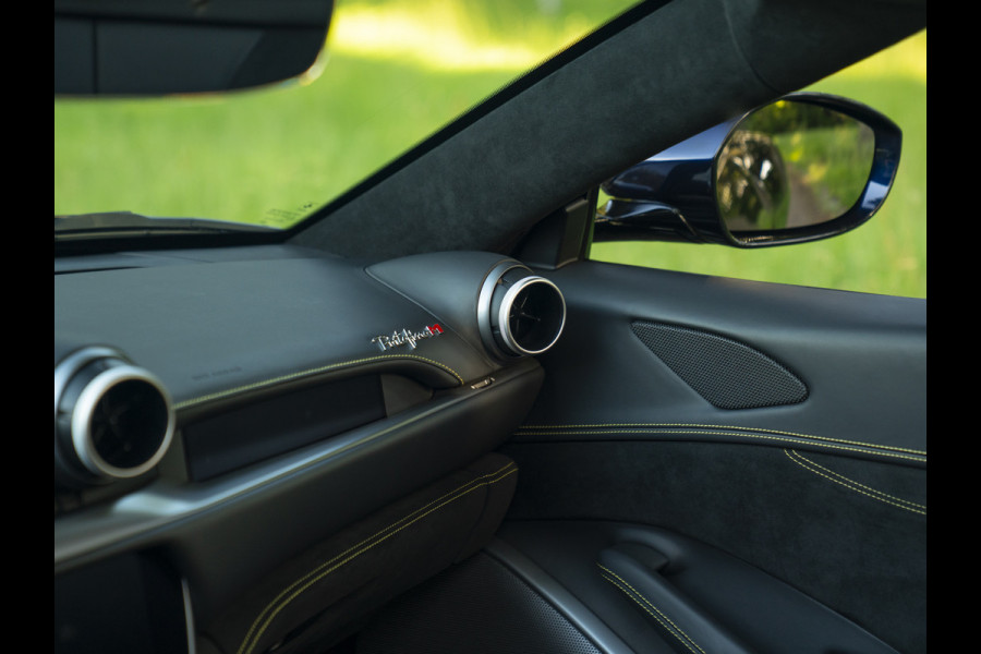 Ferrari Portofino M 3.9 V8 | Blu America! | Pass. display | Veel alcantara! | Carbon interieur