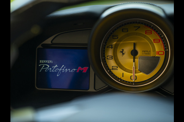 Ferrari Portofino M 3.9 V8 | Blu America! | Pass. display | Veel alcantara! | Carbon interieur