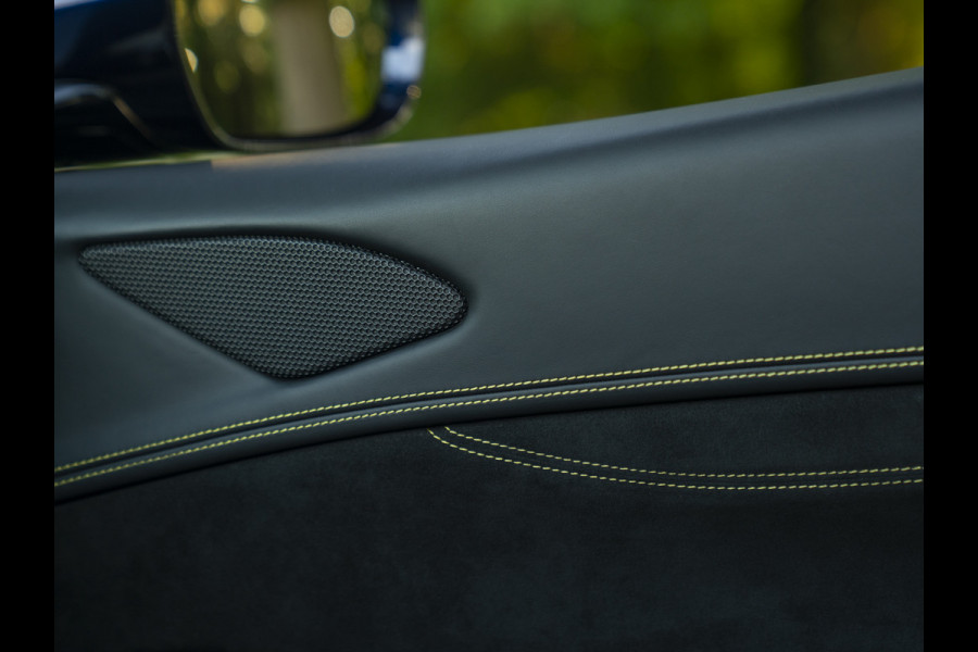 Ferrari Portofino M 3.9 V8 | Blu America! | Pass. display | Veel alcantara! | Carbon interieur