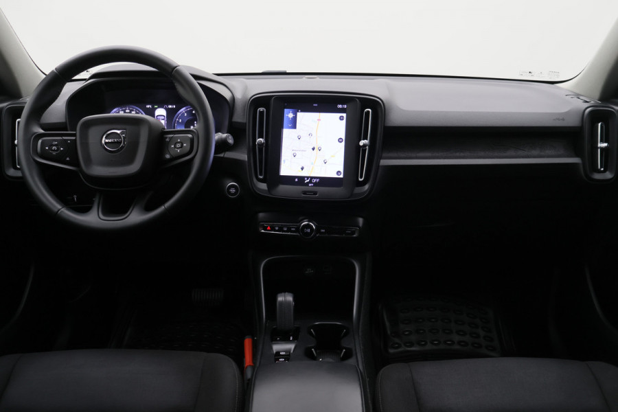 Volvo XC40 1.5 T2 Momentum Core Automaat Camera, Apple Carplay, Rijstrooksensor, LED, Climate, PDC