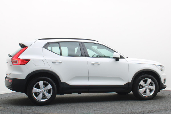 Volvo XC40 1.5 T2 Momentum Core Automaat Camera, Apple Carplay, Rijstrooksensor, LED, Climate, PDC