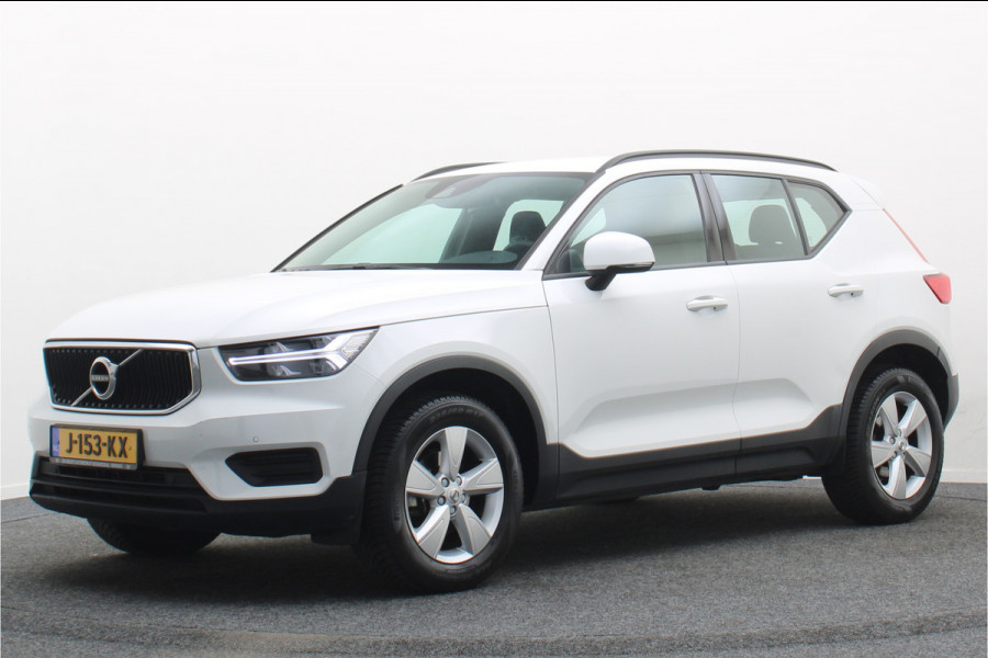 Volvo XC40 1.5 T2 Momentum Core Automaat Camera, Apple Carplay, Rijstrooksensor, LED, Climate, PDC