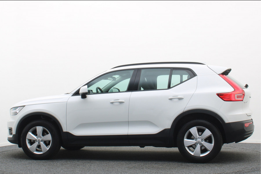 Volvo XC40 1.5 T2 Momentum Core Automaat Camera, Apple Carplay, Rijstrooksensor, LED, Climate, PDC