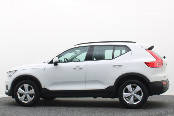 Volvo XC40 1.5 T2 Momentum Core Automaat Camera, Apple Carplay, Rijstrooksensor, LED, Climate, PDC