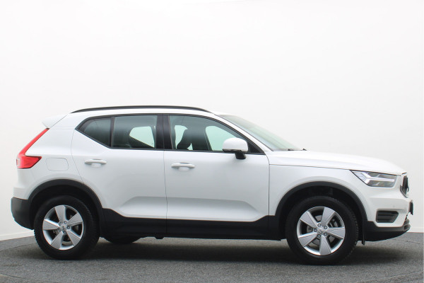 Volvo XC40 1.5 T2 Momentum Core Automaat Camera, Apple Carplay, Rijstrooksensor, LED, Climate, PDC