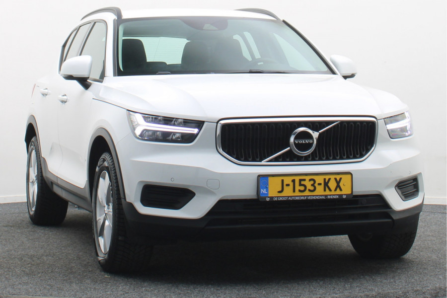 Volvo XC40 1.5 T2 Momentum Core Automaat Camera, Apple Carplay, Rijstrooksensor, LED, Climate, PDC